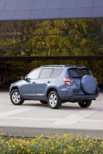 Toyota RAV4 2009 года